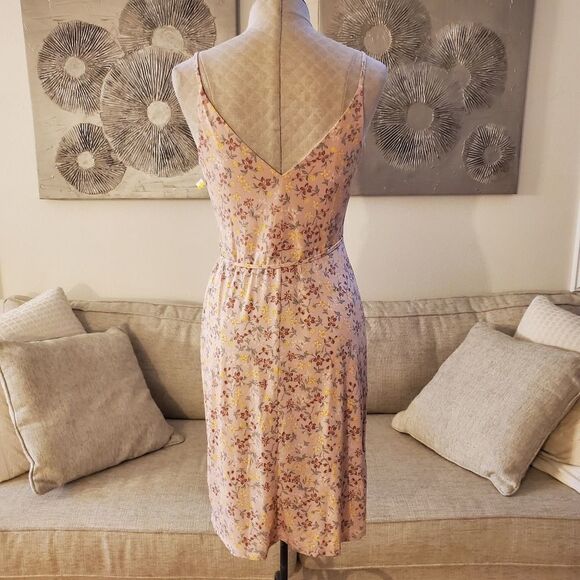 BCBGeneration Floral Spaghetti Strap Wrap Dress size XXS in Pink - NEW - Picture 9 of 13